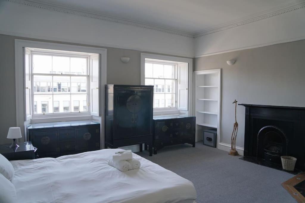 Prime Edinburgh City Centre - 4 Bed Penthouse Екстер'єр фото