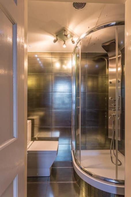 Prime Edinburgh City Centre - 4 Bed Penthouse Екстер'єр фото